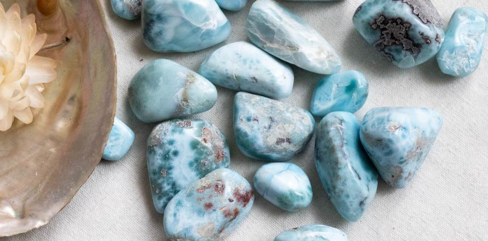 singapore jewellery rare coloured gemstones larimar